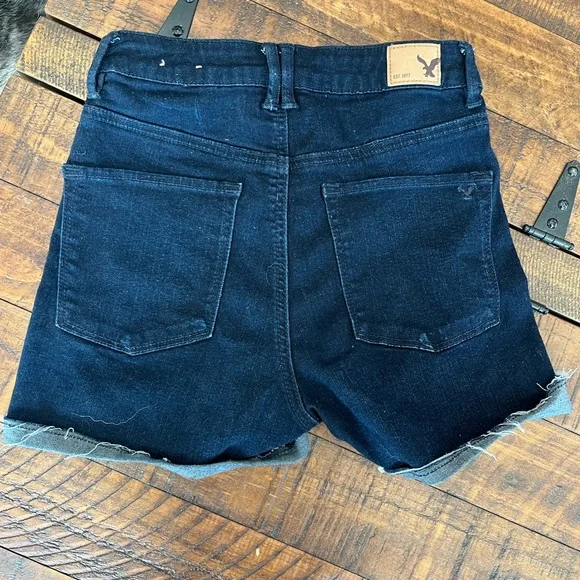 American Eagle Outfitters Women's Dark Blue Jean Shorts - Picture 3 of 3